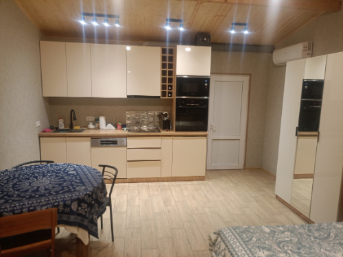 Photo of Double Room – Queen Size Bed with Kitchen