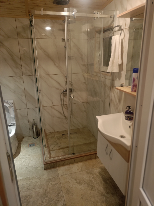 Photo of Double Room – Queen Size Bed with Kitchen